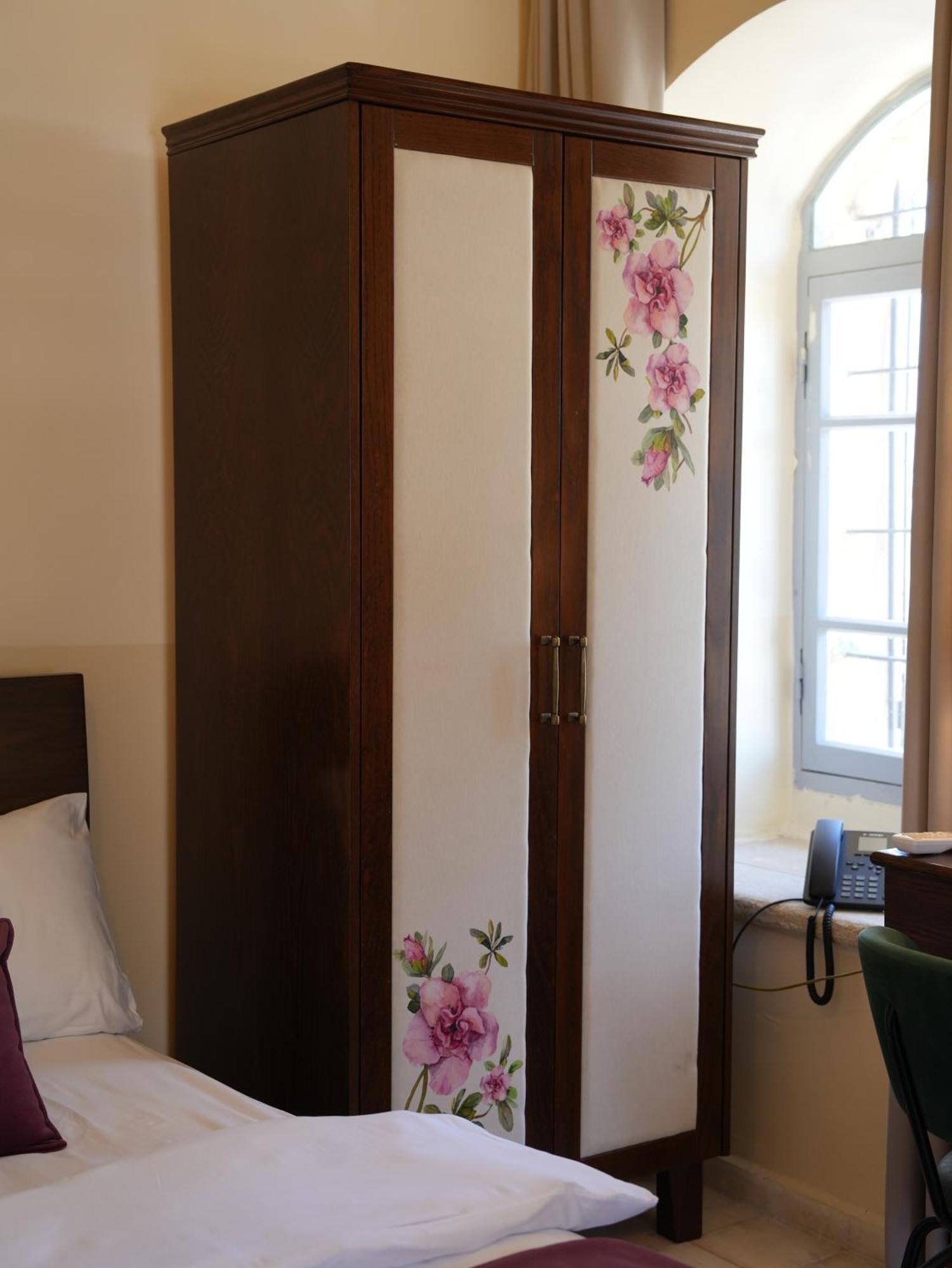 Farah Locanda Ramallah Bagian luar foto